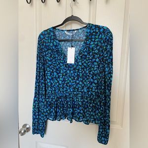NWT. Floral pleated blouse. Size XXL.